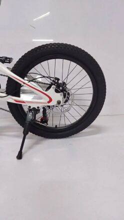 Гірський спортивний Магнезієвий велосипед Dyna M-1 колеса 20 дюймів / 7 швидкостей / Shimano / білий