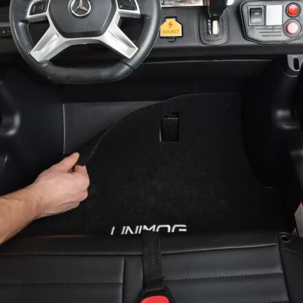 Дитячий двомісний електромобіль BAMBI Джип Мерседес 4WD M 4133EBLR-1 з амортизаторами білий