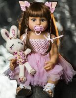 Реалістична вінілова лялька ручної роботи з іграшкою Reborn Baby Doll з красивим волоссям та великими очима. Реалістична вінілова лялька ручної роботи з іграшкою Reborn Baby Doll з красивим волоссям та великими очима.