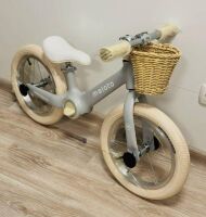 Дитячий біговел-велобіг Maraton K8 надувні колеса 14 дюймів, з переднім кошиком, сірий