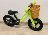 Дитячий біговел-велобіг Maraton M8 надувні колеса 12 дюймів, з переднім кошиком, салатовий