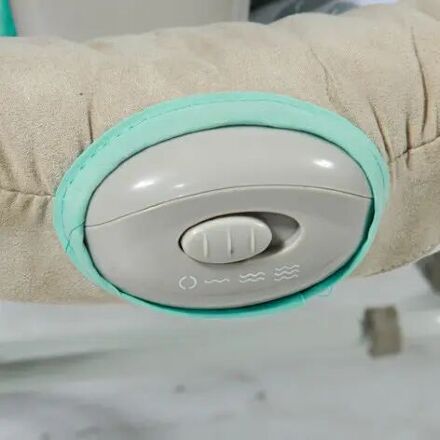 Дитяче крісло-качалка шезлонг-гойдалки Lorelli (Bertoni) Tango Pink рожева