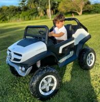 Дитячий двомісний електромобіль BAMBI Джип Мерседес 4WD M 4133EBLR-1 з амортизаторами білий