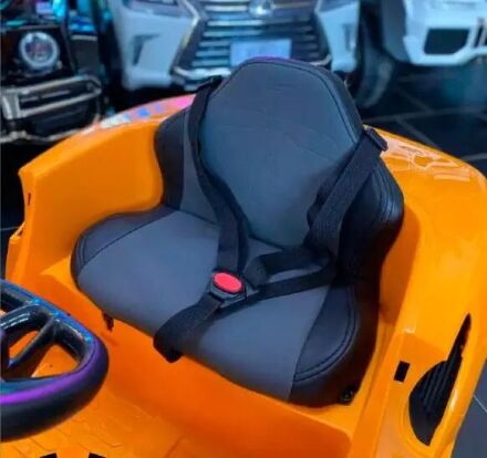 Дитячий електромобіль Легкова Машина McLaren M 5030 Помаранчеве Автофарбування