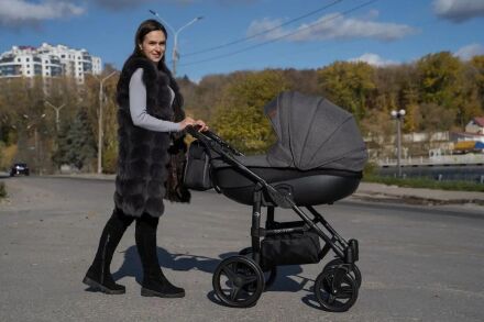 Універсальна всесезонна дитяча коляска 2в1 "Discovery" з сумкою дощовиком і сіткою / сіра