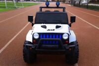 Дитячий двомісний електромобіль на управлінні Джип Jeep T-7843 на EVA колесах з MP3 / зелений