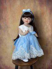 Велика вінілова лялька-ПУПС ручної роботи у блакитній сукні Reborn Baby Doll зі справжнім волоссям та живими очима