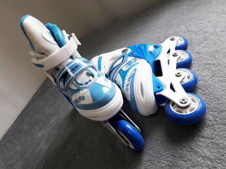 Ролики Дитячі Блакитні — Білі розсувні Profi A 10077-S розмір (31-34)